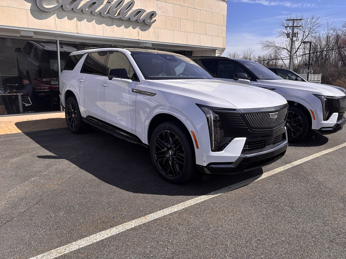 2026 Cadillac Escalade IQL