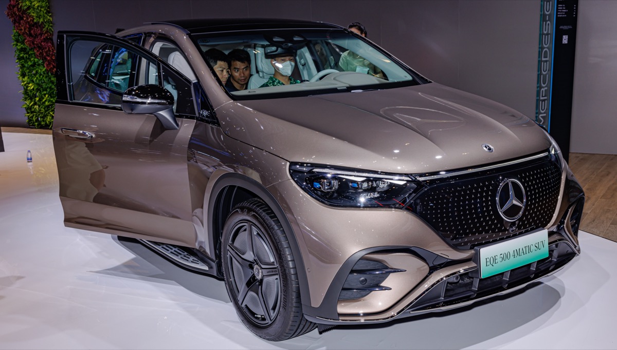 2026 Mercedes-Benz EQE SUV