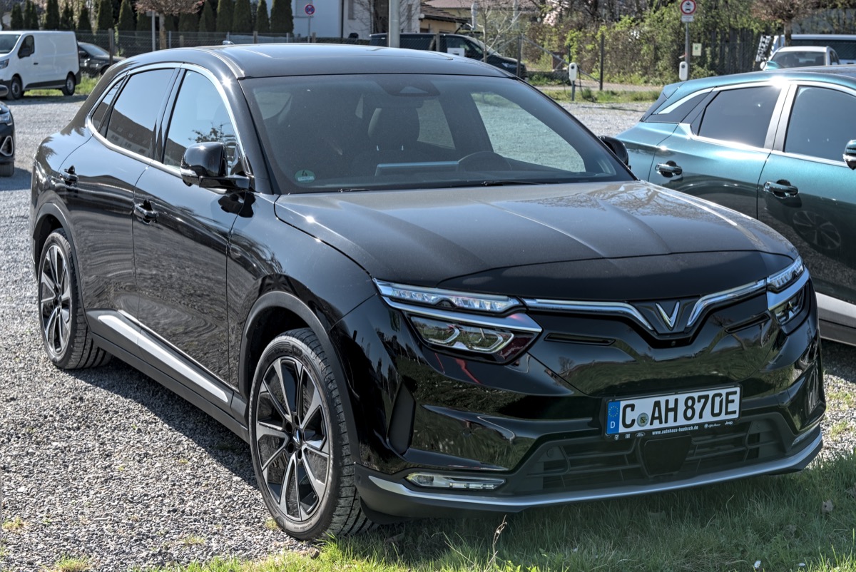 2026 VinFast VF 8