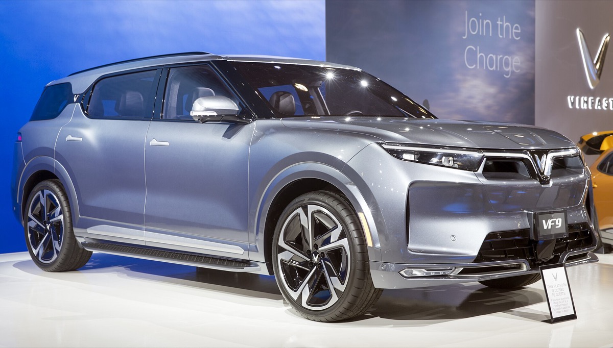 2025 VinFast VF 9